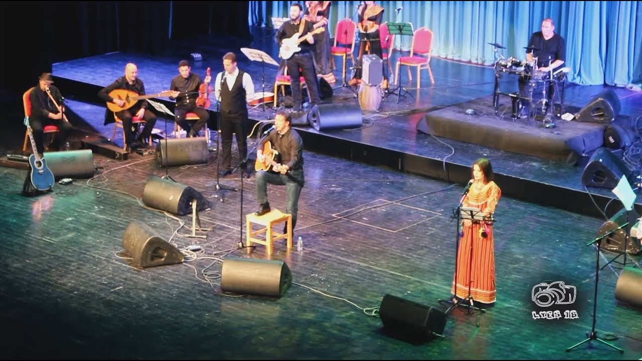 LOUNIS AIT MENGUELLET Concert  Complet OPERA ALGER 09 12 2017 HD Lyes18