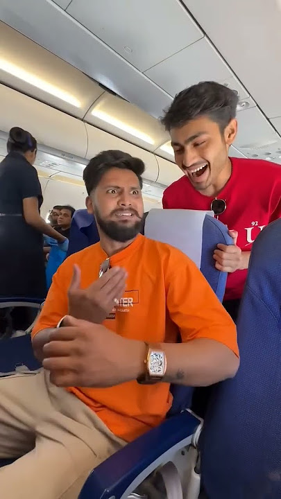 golu kajal goa ja rahe hai #comedy #funny #airport #husbandwifecomedy #funnymoment #comedyskits