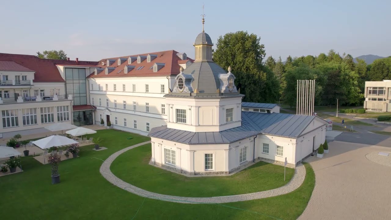 Moderné Kúpele Turčianske Teplice - Dronové zábery