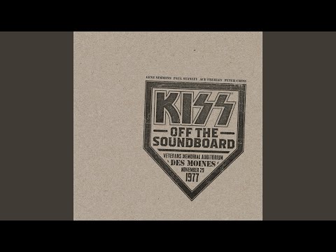 Calling Dr. Love (Live In Veterans Memorial Auditorium, Des Moines / 1977)