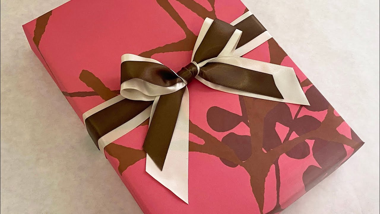 How to Tie a Ribbon: Big & lovely four loop bow on a gift card