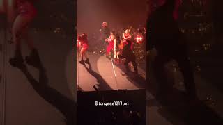 Download Lagu 2NE1 'FALLING IN LOVE' WELCOME BACK TOUR KOBE DAY 3 #sandarapark #2ne1 #kpop #parkbom #minzy #cl MP3