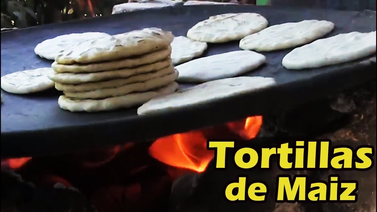 Hechando tortillas de maíz con Jason y Pedro el salvador svl ys YouTube