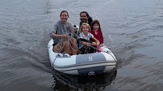 Семья Путешествует на яхте с детьми. Приплыли к нам в гости #TencheVLOG