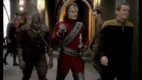 "Captive Pursuit"[DSN1] - Anti-Weapon Security Field Overload