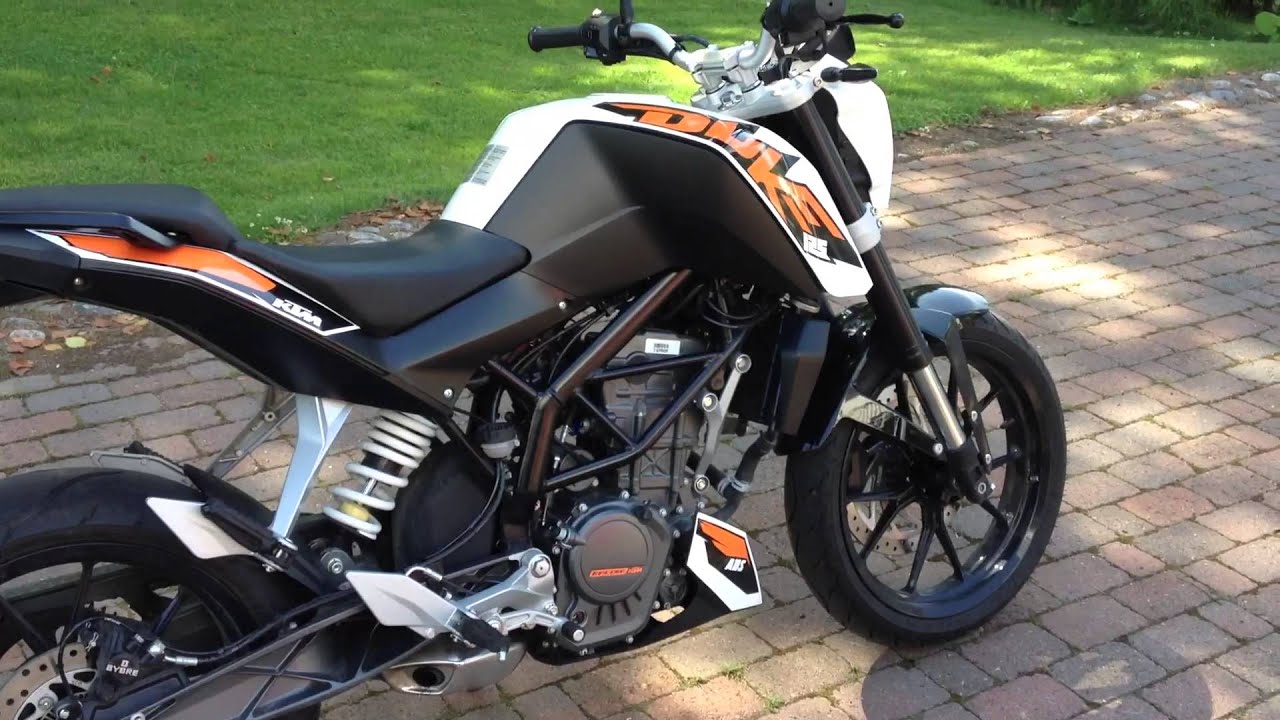 KTM DUKE 125 2013 - Short Opinion! - YouTube