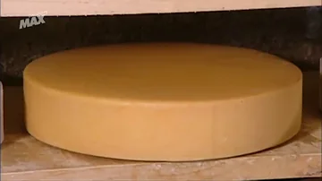¿El queso suizo es natural o procesado?