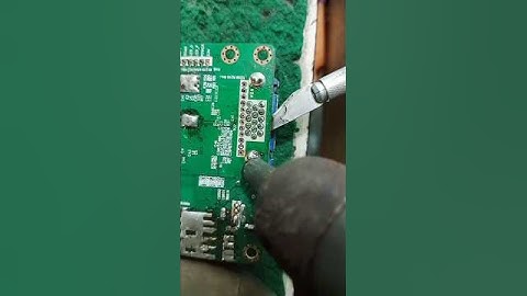 soldering tutorial. #soldering #solderingstation #smdsoldering #howtosoldering #solderingtutorial