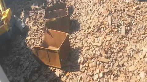 SCMarine - Discharge for PIG IRON IN BULK at IRPC Port Rayong,Thailand.