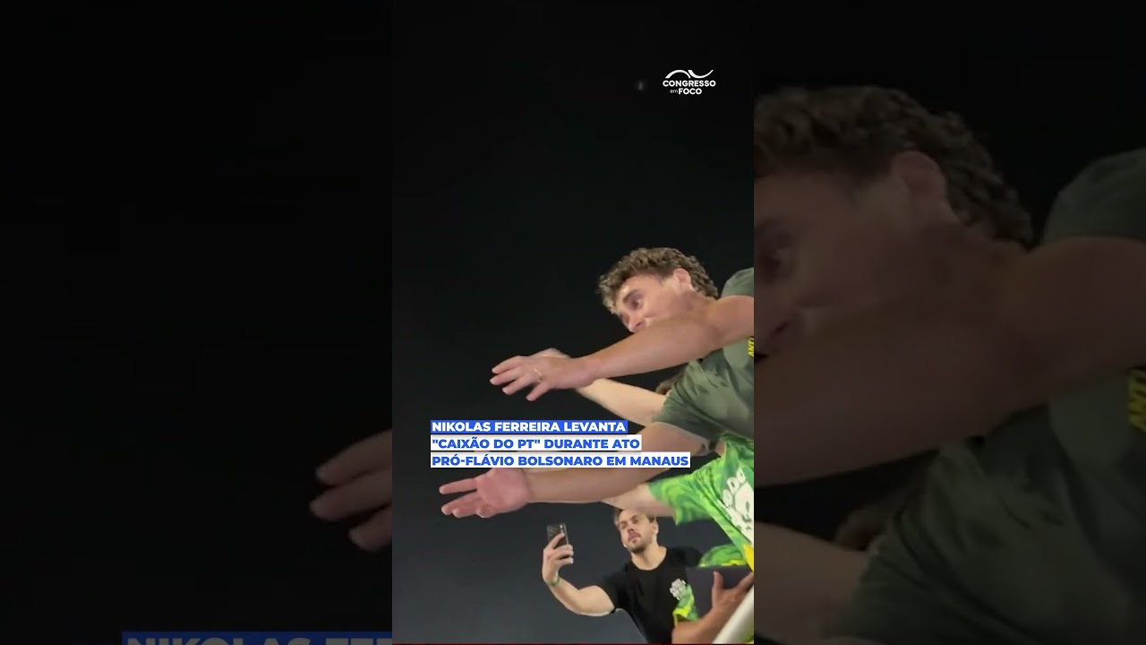 Nikolas Ferreira levanta "caixão do PT" durante ato pró-Flávio Bolsonaro em Manaus Nikolas Ferreira levanta "caixão do PT" durante ato pró-Flávio Bolsonaro em Manaus