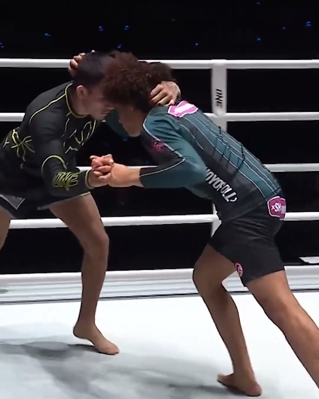 The heat was real! ? Watch Kade Ruotolo’s thrilling submission grappling war with Francisco Lo! ?