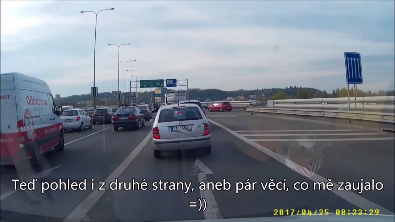 Střet vozidla se skůtrem + ujetí od nehody