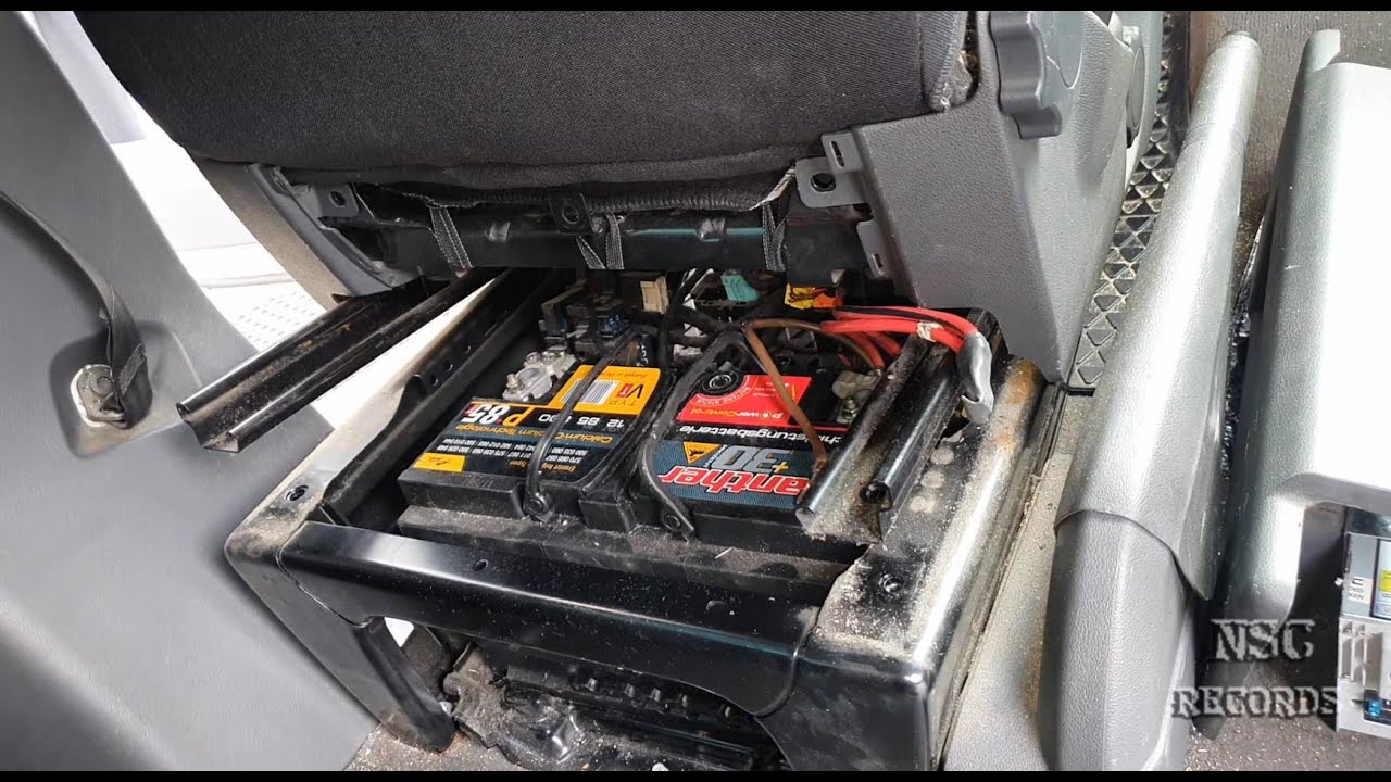VW T5 Zusatzbatterie Ein/Ausbau ByNSC YouTube VW T5 Zusatzbatterie Ein/Ausbau ByNSC YouTube