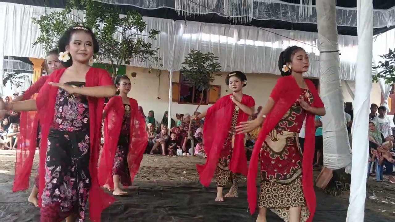 Lenggeran ebeg putra Laras Nusawangkal -nusawungu 🥰