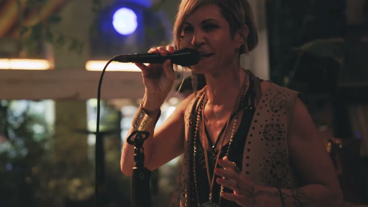 在 YouTube 上觀看「Tanja Dankner live: Unplugged - I Belive in Music Tour」 在 YouTube 上觀看「Tanja Dankner live: Unplugged - I Belive in Music Tour」