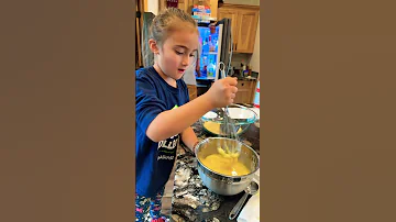 Cute Girl Jilana Baking Blueberry Muffins With Daddy Sweet Fun In The Kitchen Howto Shorts 