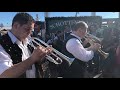Oktoberfest: Musikkapelle marschiert spontan durch das Schottenhamel-Festzelt (in 4K)