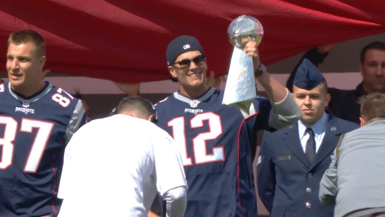 Tom Brady throws out Red Sox first pitch wearing Super Bowl jersey
