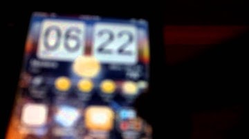 How to get HTC Clock and weather HD on iPod and iPhone