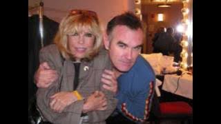 Nancy Sinatra feat, Morrissey. Let Me Kiss You.