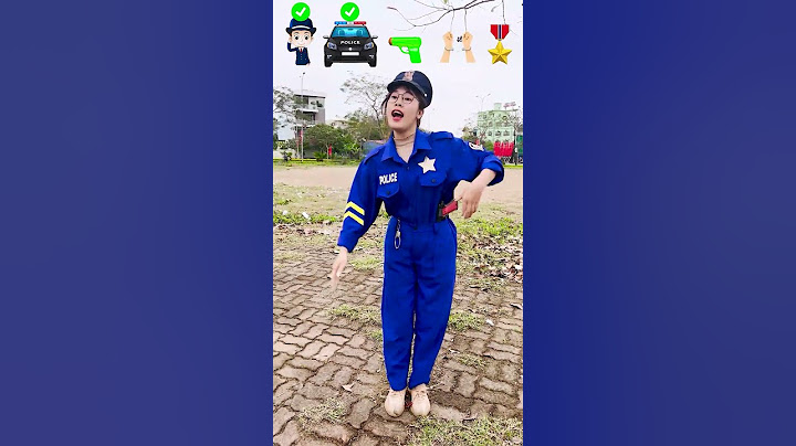 Linh Trang lần đầu làm cảnh sát 🚓🔫👮🏻‍♀️ Police dance cover #shorts