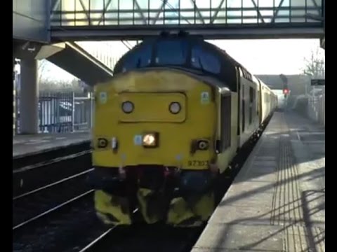 (HD) Network Rail 97303 + 97301 1Q20 Derby RTC to Longsight at Hazel Grove 13/12/2014 classlink