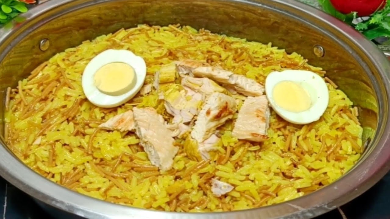 وجبة ارز بالدويدة او الشعرية  بصلصة بيضاء البنة البنة يابابا يابابا  لي ماذاقهاش غير يسرع يجربها