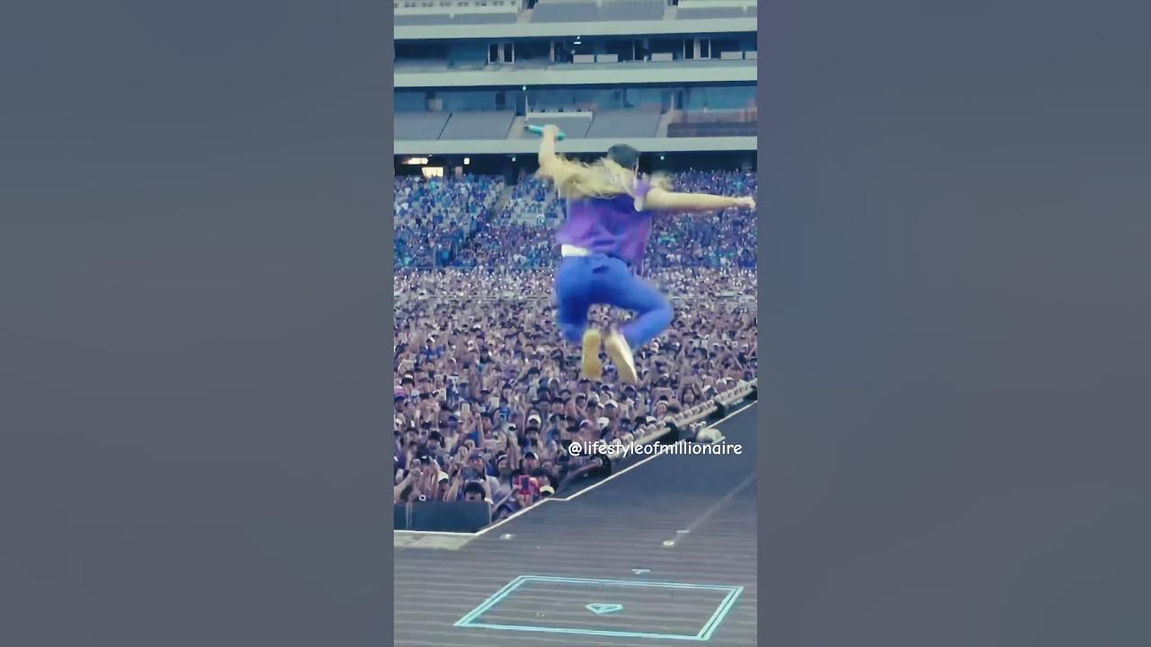 Gangnam Style Crowd Is So Huge, It Shok The Whole Place #gangnam Gangnam Style Crowd Is So Huge, It Shok The Whole Place #gangnam