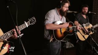 Bear&#39;s Den - &quot;Red Earth and Pouring Rain&quot; (Live at WFUV)