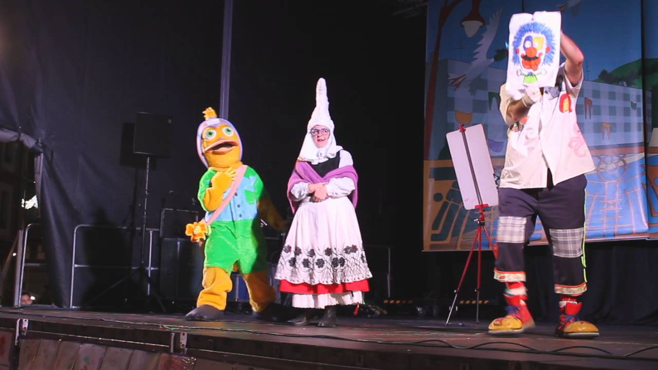 Olentzero harrera - Emanaldia 01