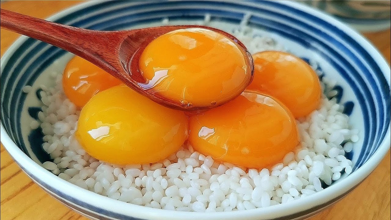 ⁣【小穎美食】糯米加雞蛋這樣做太香了，不用煮，不用烙，出鍋孩子搶著吃，香！