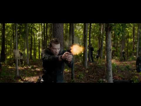 The Train Chase Scene | Insurgent | Shailene Woodley | Theo James | Ansel Elgort