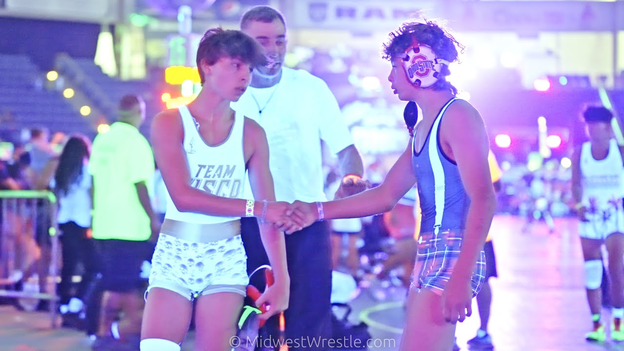 109 15U – Ashton Rabbit Grace {G} of Ottumwa vs. Austin Paris {R} of Champions Wrestling Club