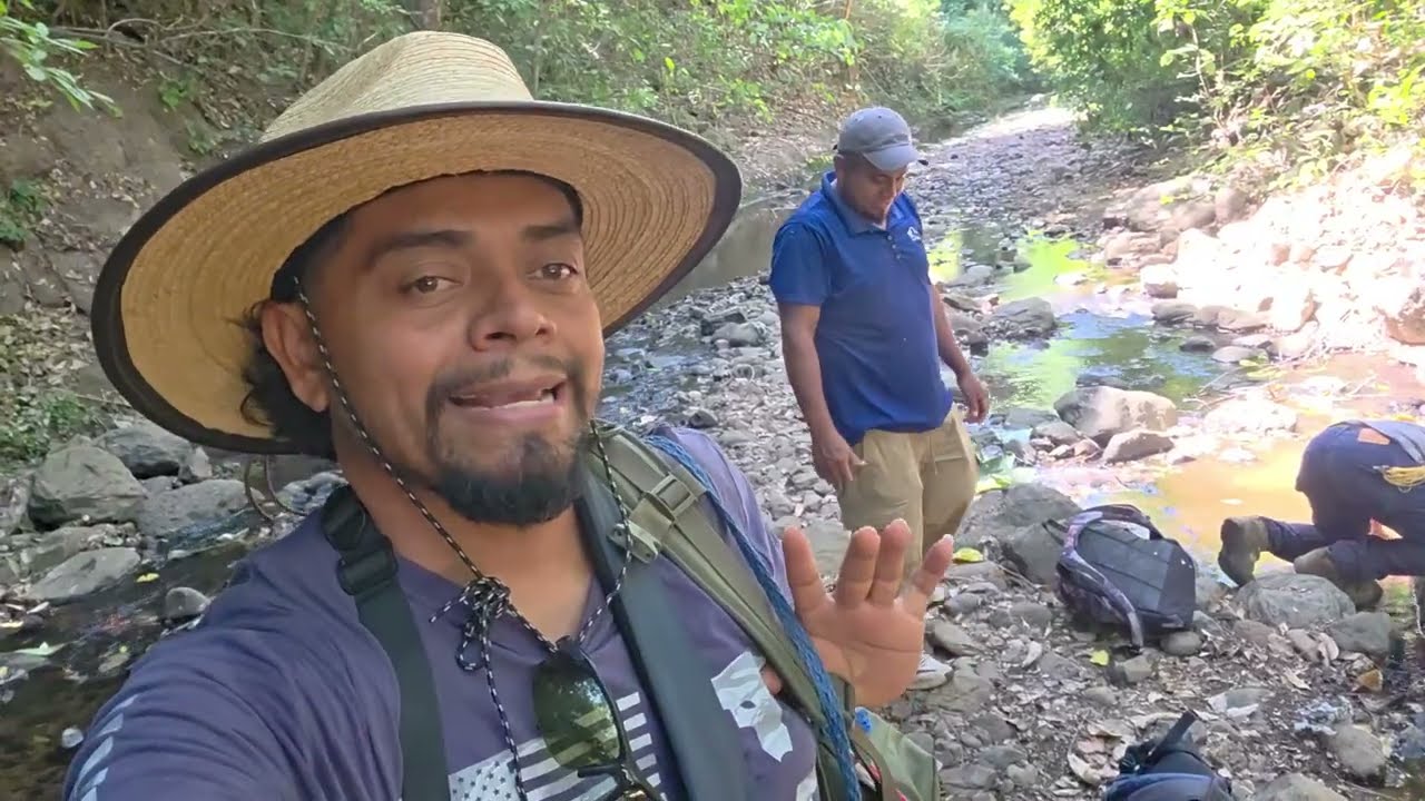 EXPLORANDO CASCADA EL GUASMO