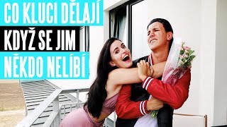 CO KLUCI DĚLAJÍ KDYŽ SE JIM NĚKDO NELÍBÍ w/Anna Šulc