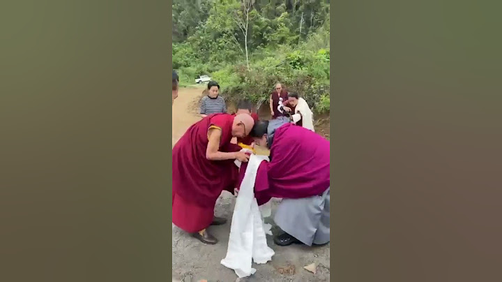 TWO GREAT BUDDHIST MASTERS MEET