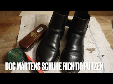 Video: Dr. Martens Stiefel reinigen, polieren und schnüren - Gunook