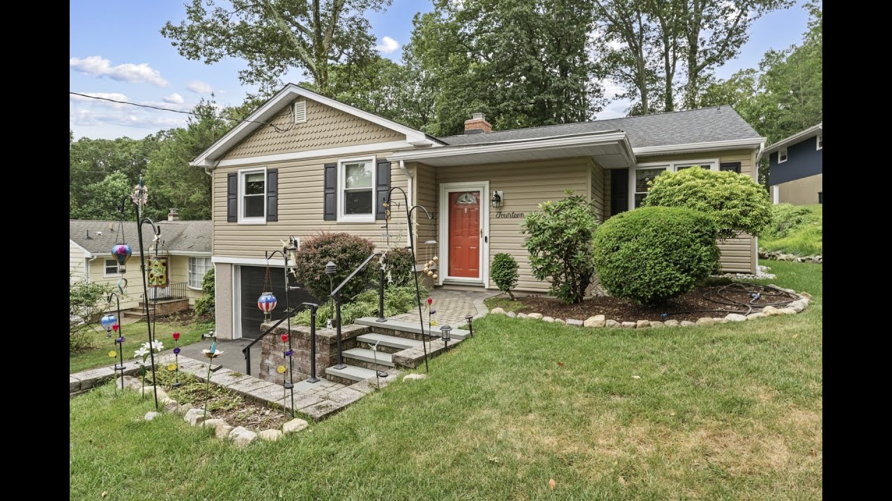 14 Mohawk Avenue Rockaway, NJ | ColdwellBankerHomes.com