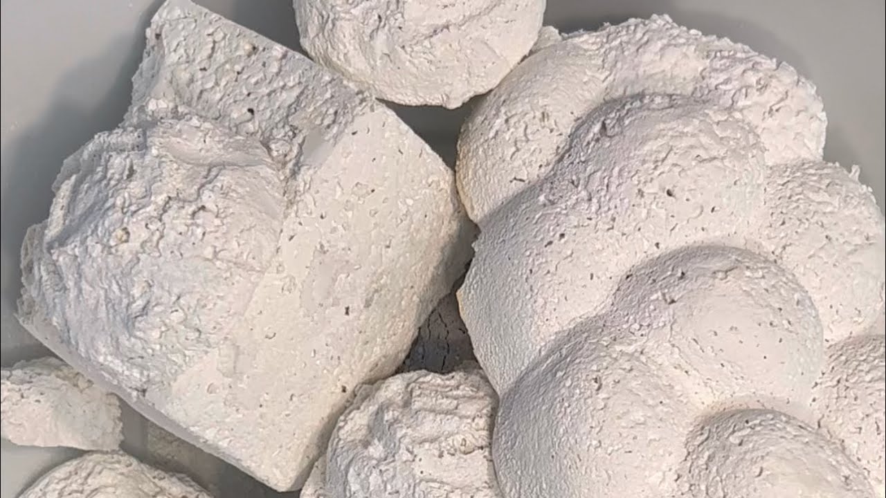 Reformed Gym chalk crush w/ powder Play - YouTube