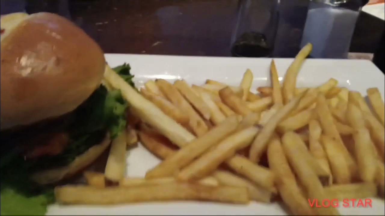 DAVE AND BUSTERS ALBANY NY FOOD AND ARCADE YouTube