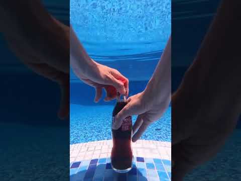 فتح علبة كولا تحت الماء Open A Can Of Underwater Cola