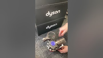 How to change a battery on a dyson v6 / DC58 / DC59 cordless vacuum cleaner