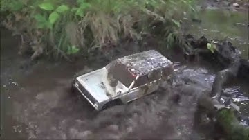 RC Mudding 4x4 jeep cherokee exceed mad torque deep bogging 2