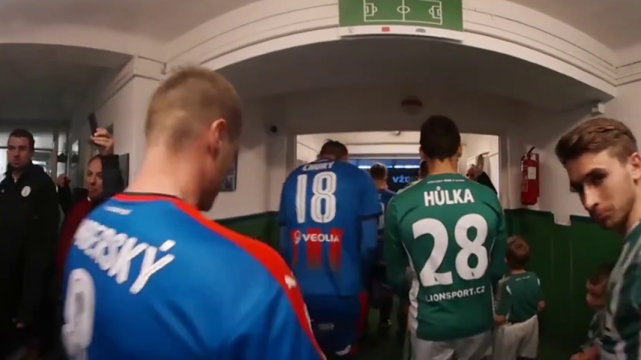 Unikátní 360° záběry ze šatny Bohemky při utkání s Plzní