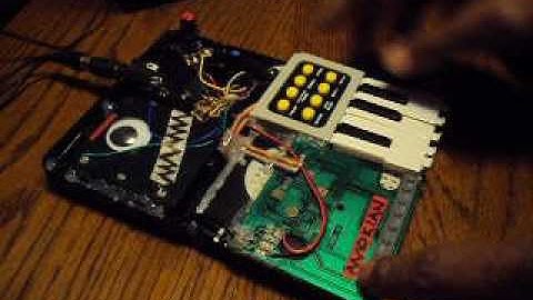 Circuit bent - Micro BEAST bass synth Test 4