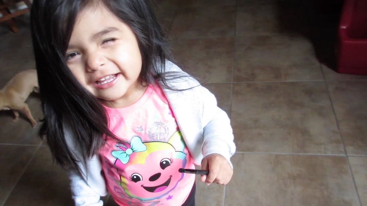 Орианти с распущенными волосами...