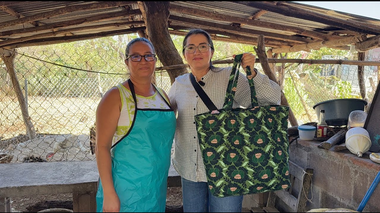 Aqui fue donde VIVIA 😍 - Visitando personas y dando donaciones