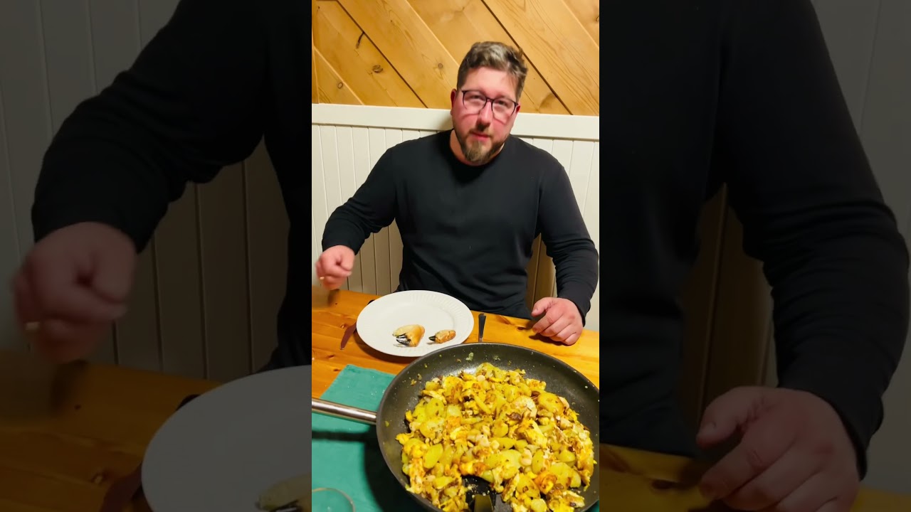 Heute gab es zwei Besonderheiten. Krabbenscheren und Heilbutt Bäckchen—ein absoluter Traum 👍🏻