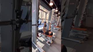 Bench narrow grip تمرين صدر تراي  قبضة ضيقة مستوي سمث