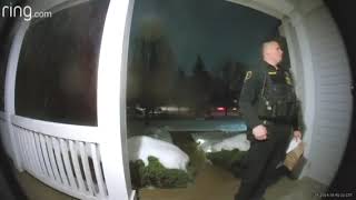 Kane County Sheriff’s deputy makes food delivery